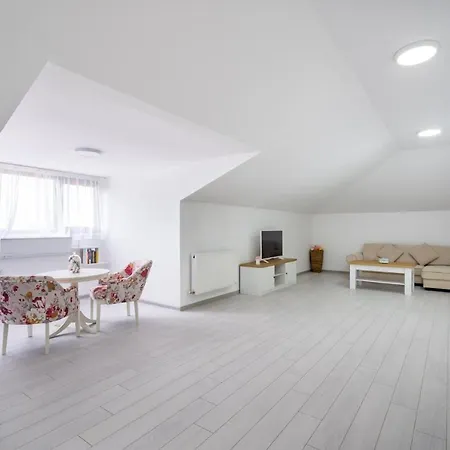 Apartament Smart Duplex Bukareszt